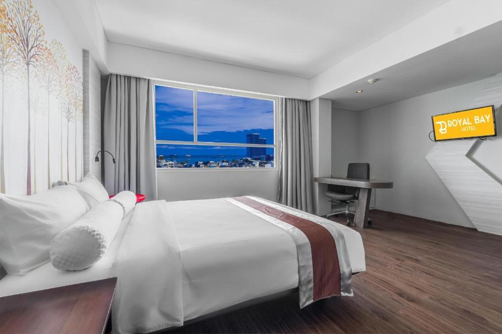 Royal Bay Hotel Макасар Экстерьер фото